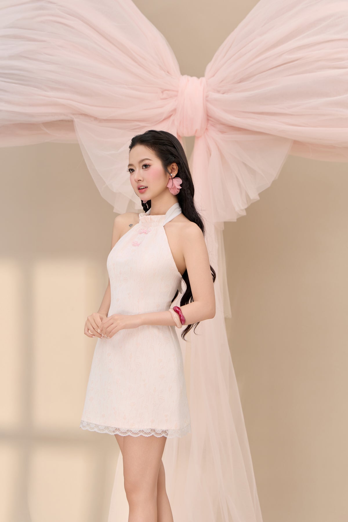 Li Shimmer Floral Texture Halter Dress